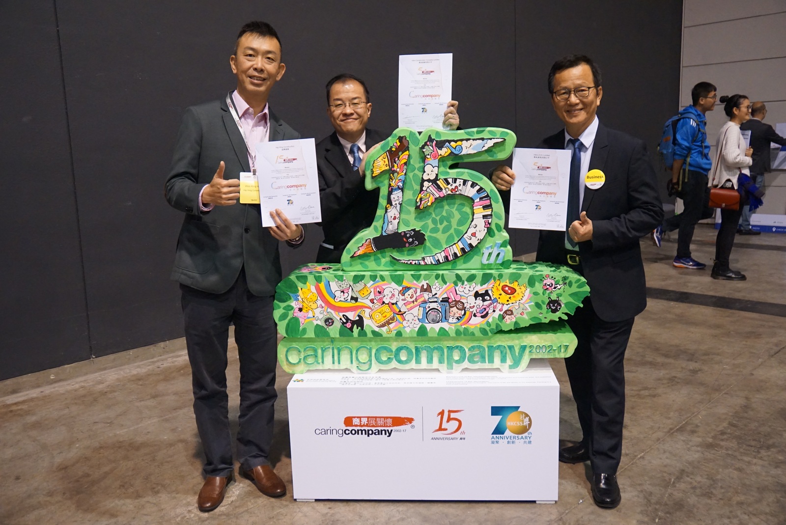 Hip Hing Construction receives 15 Years Plus Caring Company Logo from HKCSS